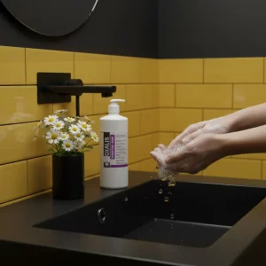 Ουδέτερο υγρό σαπούνι για καθαρισμό των χεριών,